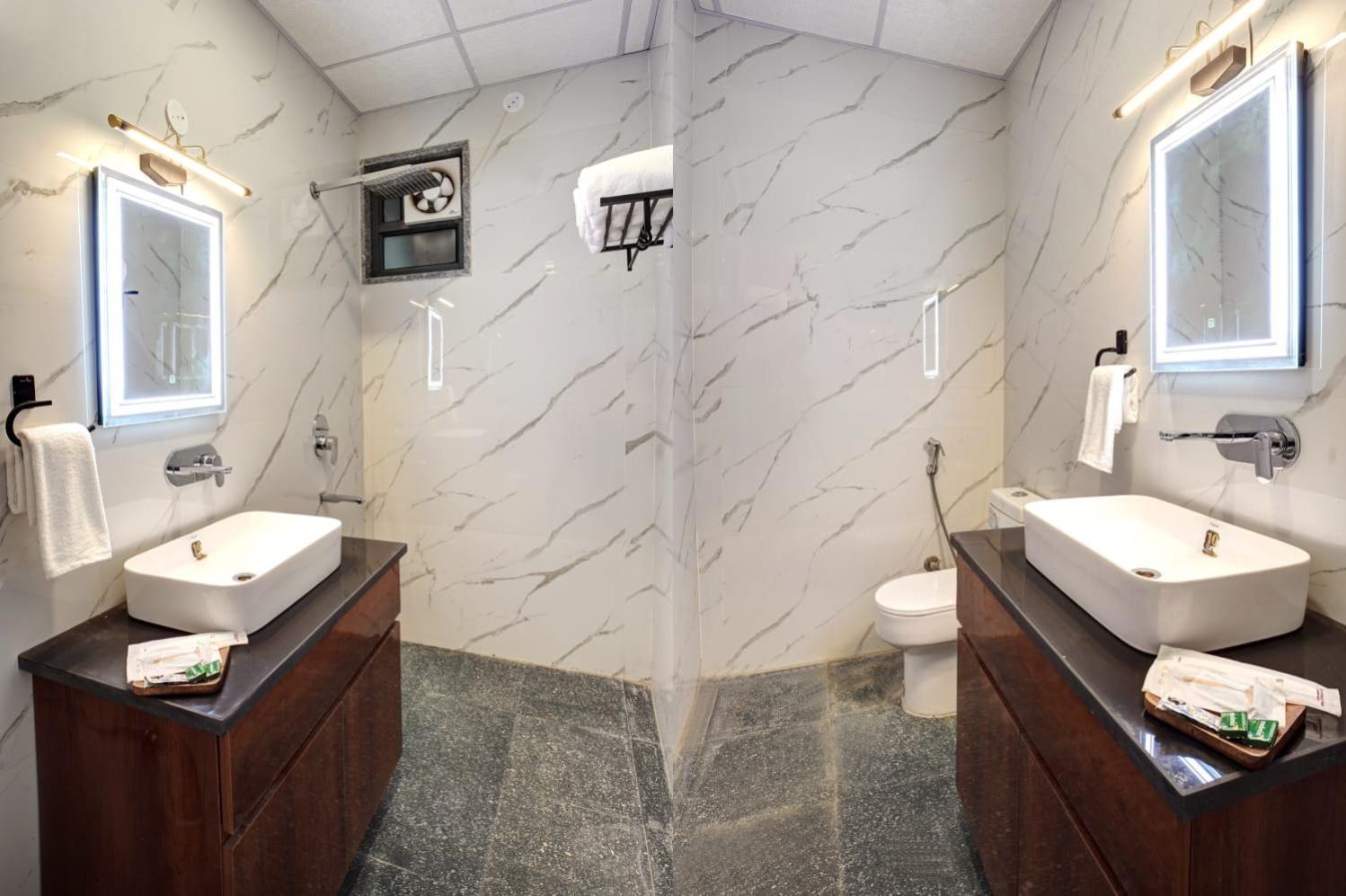 Hotel Elite Grand Near Kailash Hospital Noida Kültér fotó