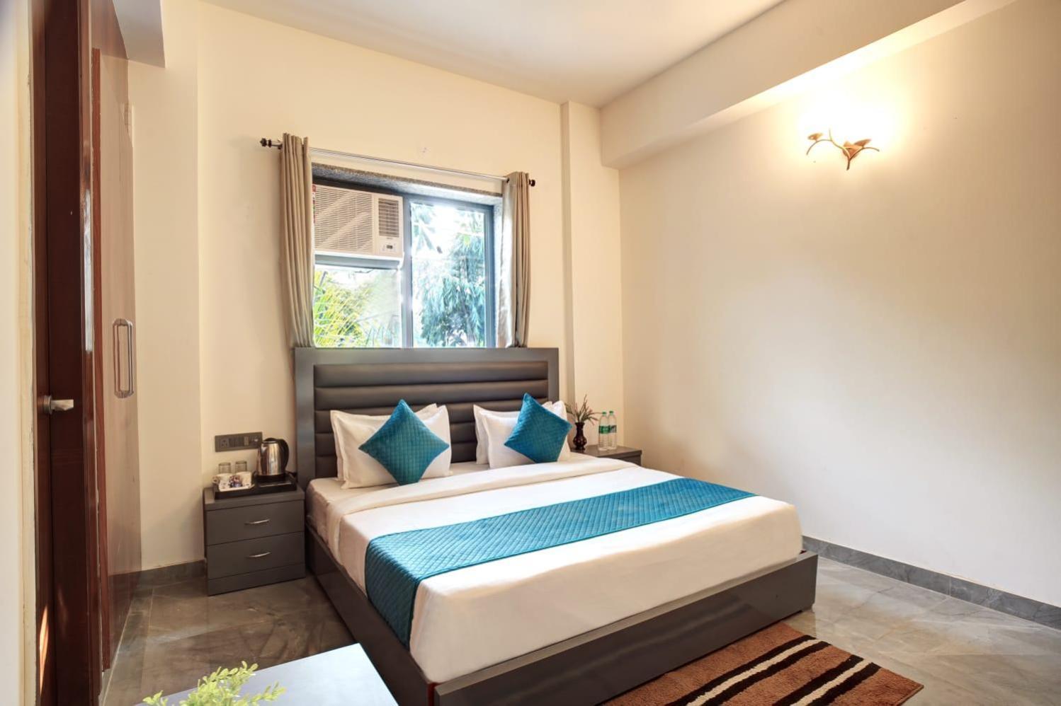 Hotel Elite Grand Near Kailash Hospital Noida Kültér fotó