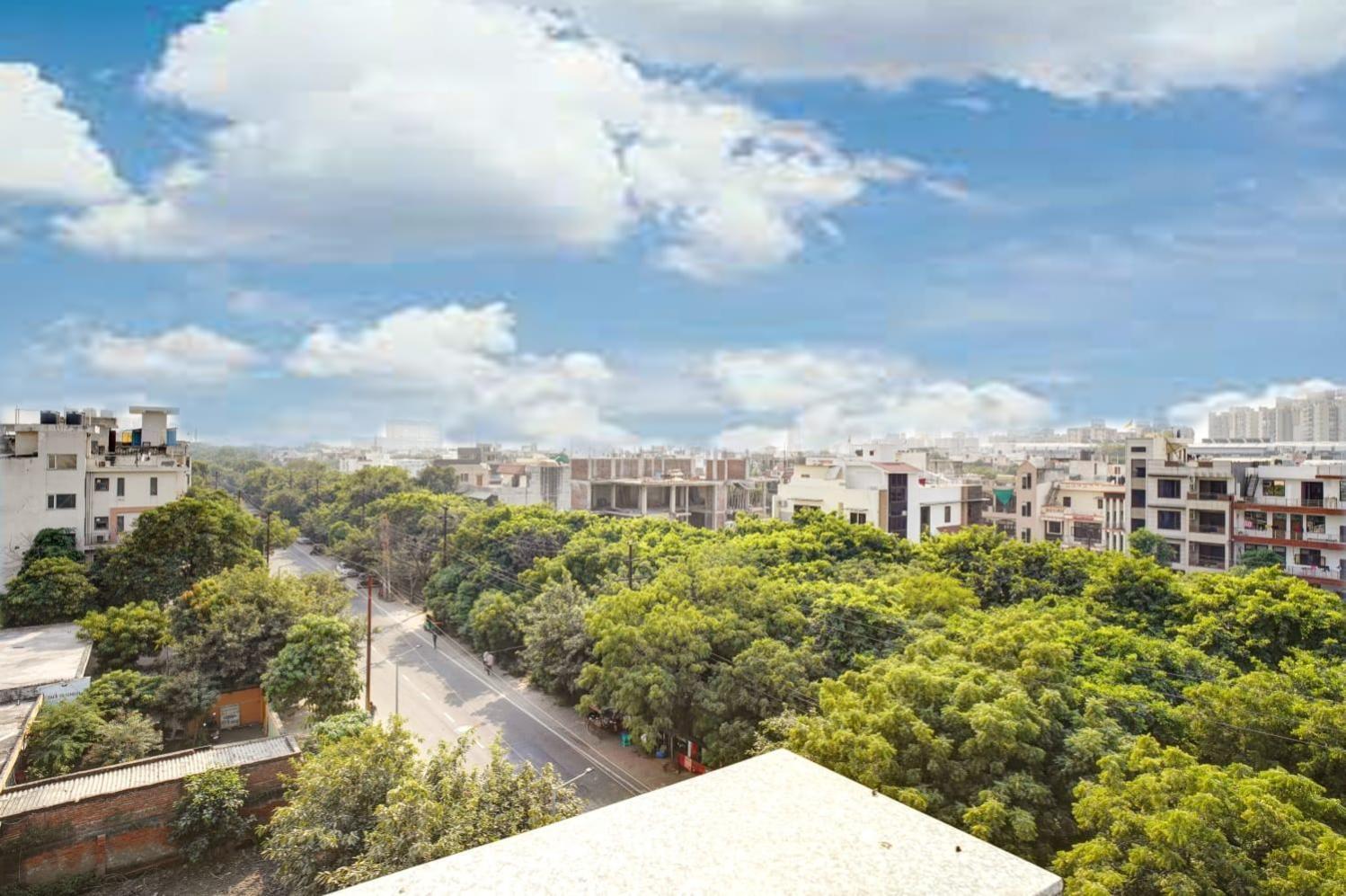Hotel Elite Grand Near Kailash Hospital Noida Kültér fotó