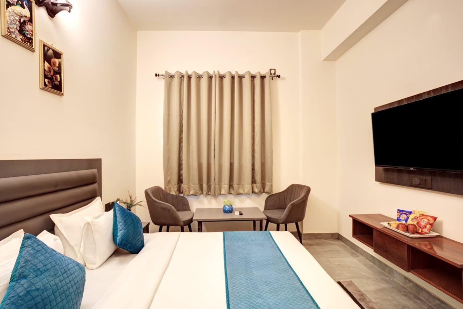 Hotel Elite Grand Near Kailash Hospital Noida Kültér fotó