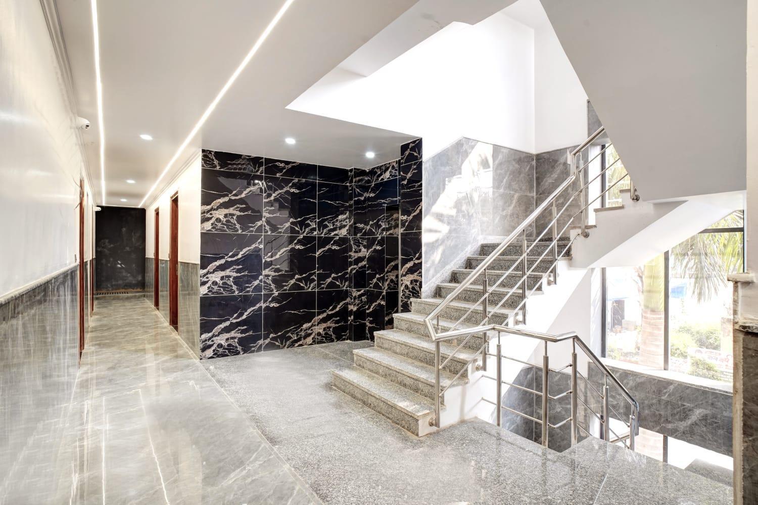 Hotel Elite Grand Near Kailash Hospital Noida Kültér fotó