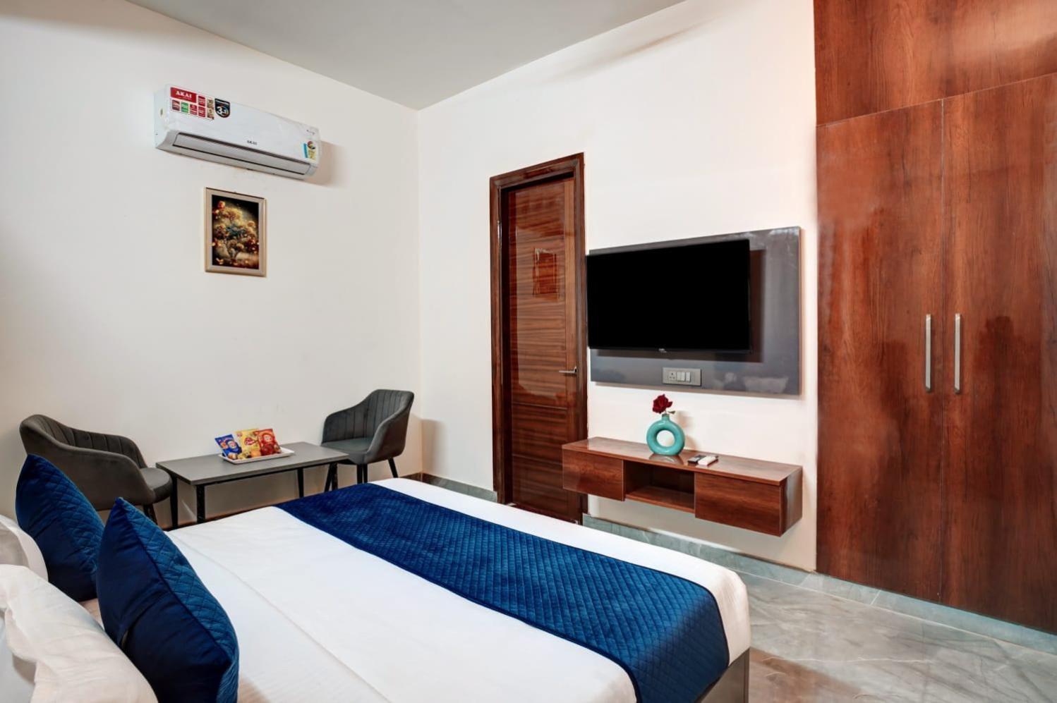 Hotel Elite Grand Near Kailash Hospital Noida Kültér fotó