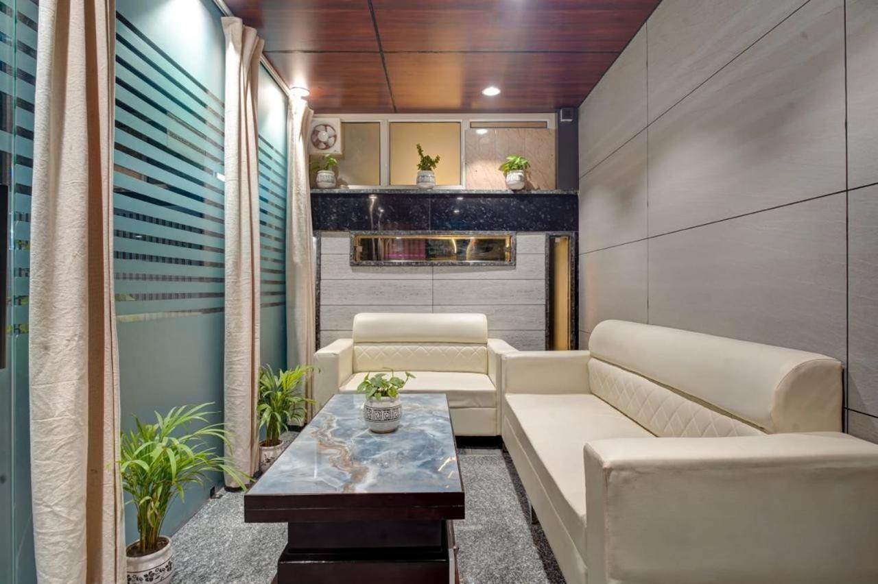 Hotel Elite Grand Near Kailash Hospital Noida Kültér fotó